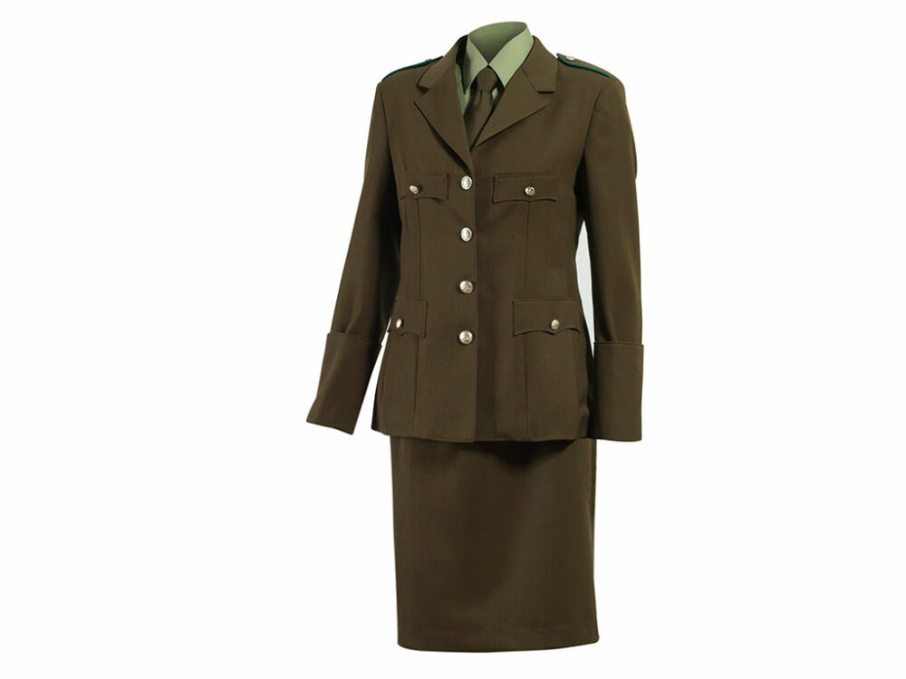 Tenida PNI Gabardina Femenino